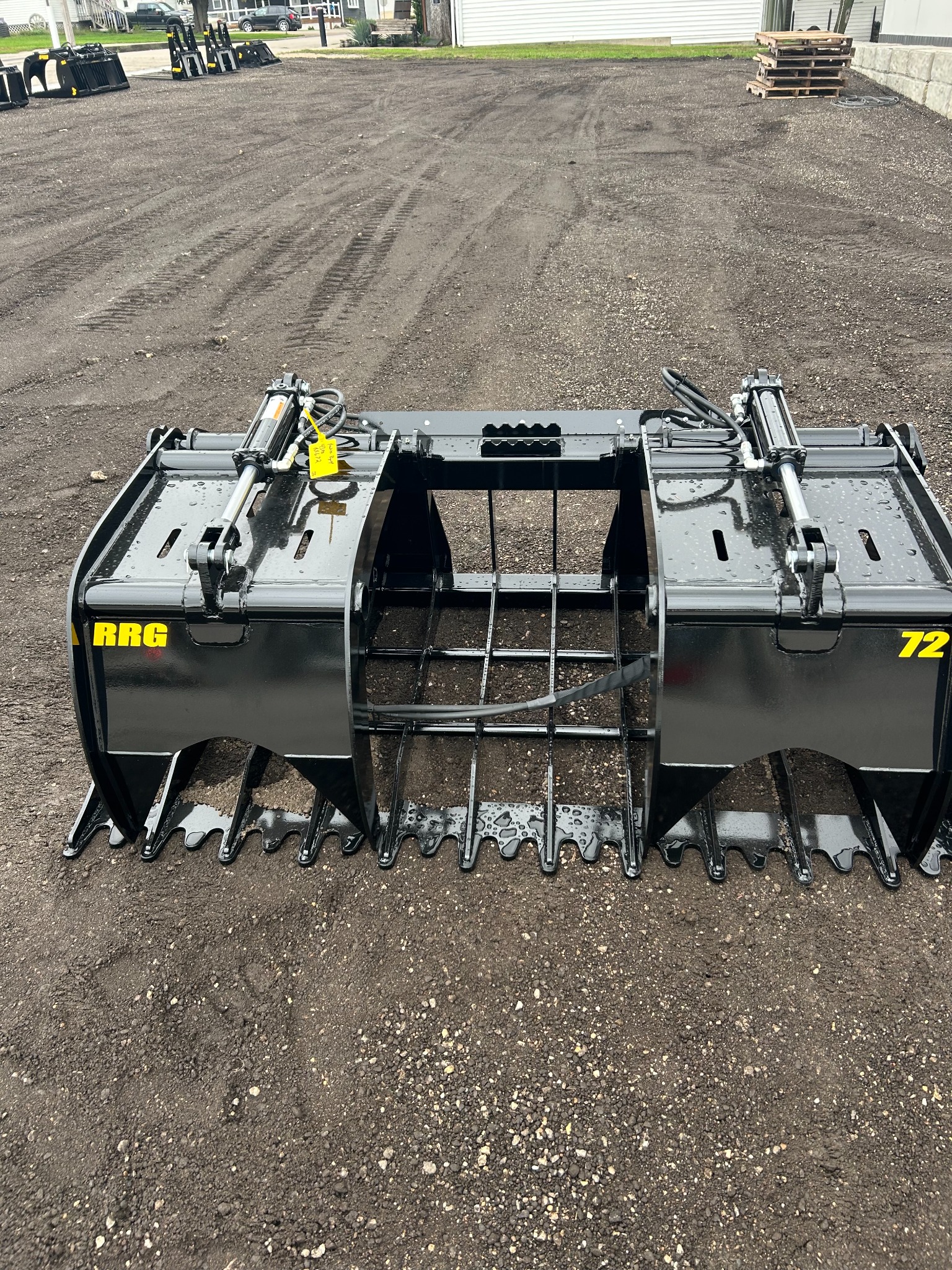 RRG-72 root rock grapple, front tine view